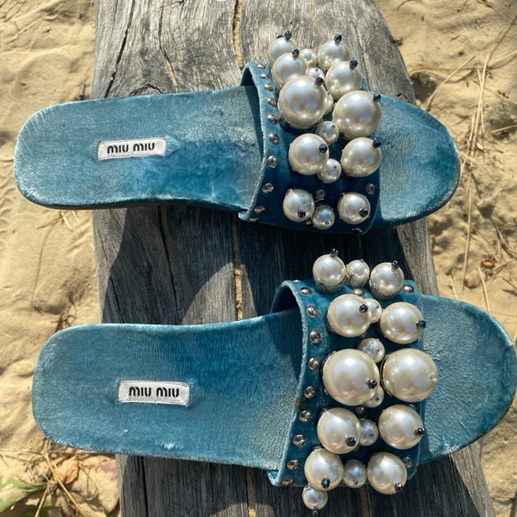 Miu Miu Blue Velvet Pearl - Picture 6 of 11